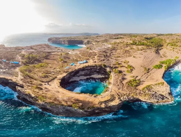 Framed Print : Landscape over Broken Beach in Nusa Penida, Indonesia Angel's BillaBong Beach. Popular tourist destination Bali Framed Print : Landscape over Broken Beach in Nusa Penida, Indonesia Angel's BillaBong Beach. Popular tourist destination Bali