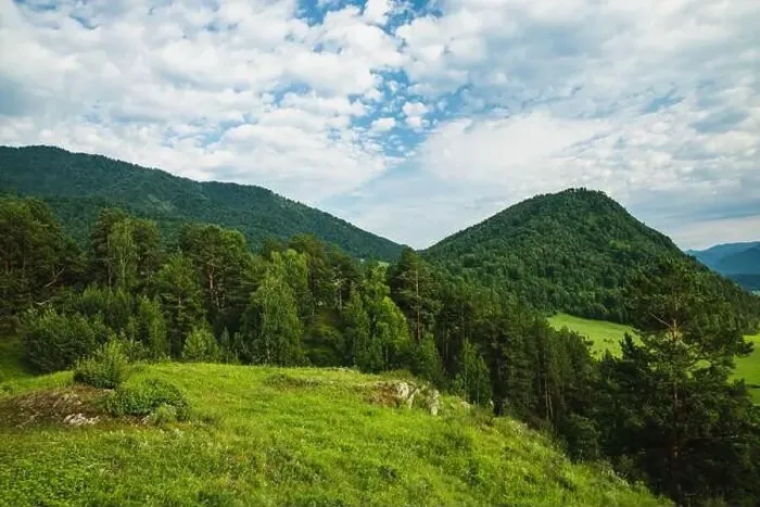 Framed Print : Landscape of mountains in summer Framed Print : Landscape of mountains in summer