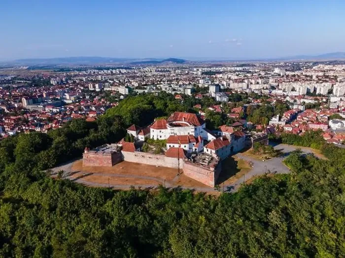 Framed Print : Landscape photography of the modern star shaped fortification in Brasov Framed Print : Landscape photography of the modern star shaped fortification in Brasov