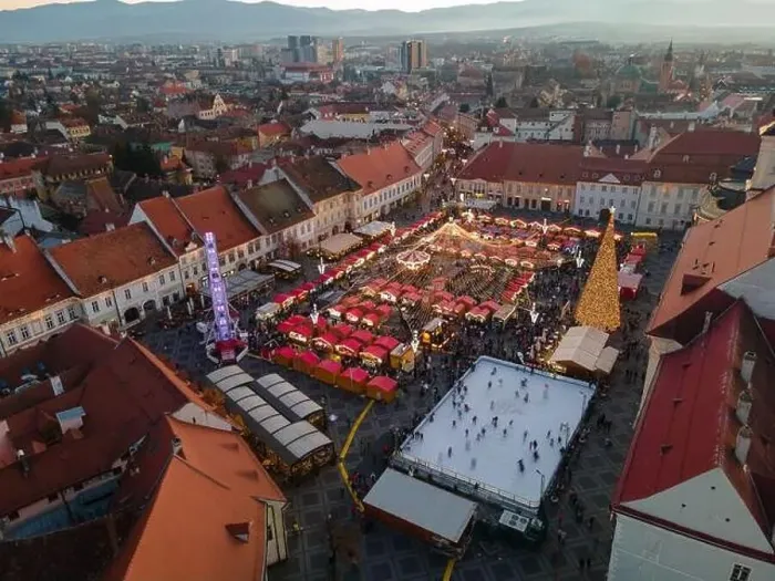 Framed Print : Landscape photography of Sibiu city center with the Christmas Fair Framed Print : Landscape photography of Sibiu city center with the Christmas Fair