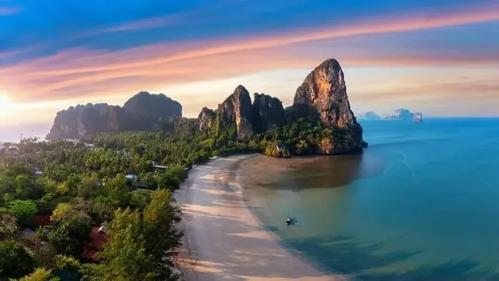 Framed Print : Landscape of Railay beach at sunrise in Krabi, Thailand Framed Print : Landscape of Railay beach at sunrise in Krabi, Thailand