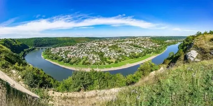 Framed Print : Large panorama. A horseshoe-shaped river bend Framed Print : Large panorama. A horseshoe-shaped river bend