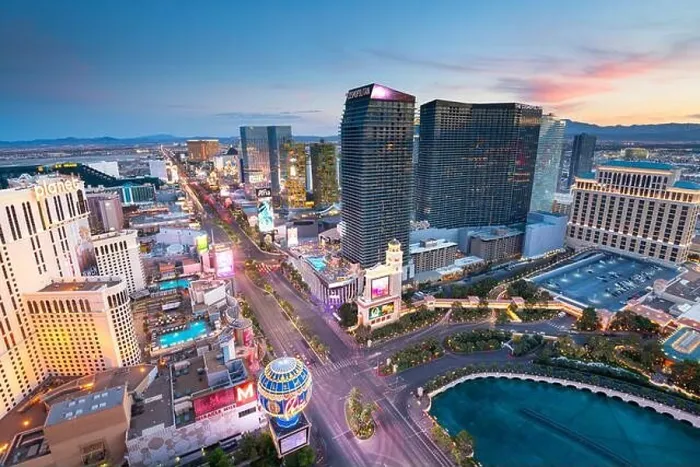 Framed Print : LAS VEGAS, NEVADA - APRIL 18, 2018: Hotels and Casinos along the strip at dusk Framed Print : LAS VEGAS, NEVADA - APRIL 18, 2018: Hotels and Casinos along the strip at dusk