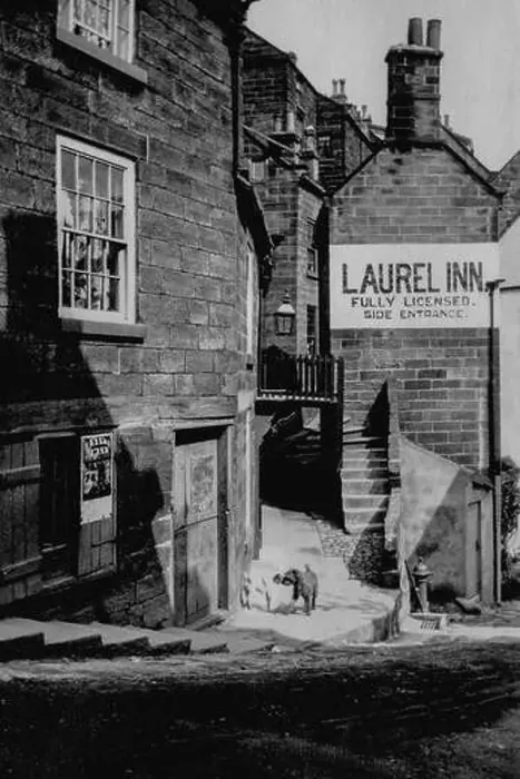 Framed Print : The Laurel Inn in Robin Hoods Bay Framed Print : The Laurel Inn in Robin Hoods Bay