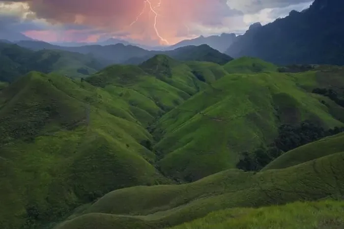 Framed Print : Lightning over lush mountain landscape, Phu Hua Lon, Xaysomboun, Laos Framed Print : Lightning over lush mountain landscape, Phu Hua Lon, Xaysomboun, Laos