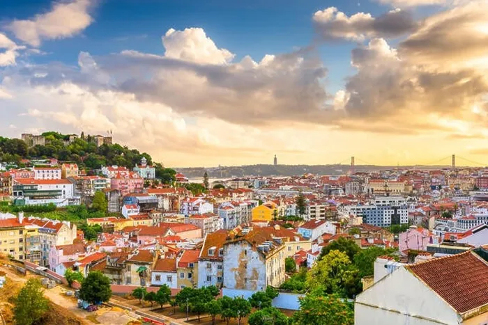 Framed Print : Lisbon, Portugal City Skyline with Sao Jorge Castle before sunset Framed Print : Lisbon, Portugal City Skyline with Sao Jorge Castle before sunset