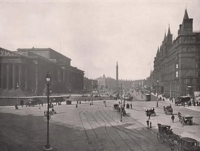 Framed Print : Liverpool : St. George's Hall and Lime Street Framed Print : Liverpool : St. George's Hall and Lime Street