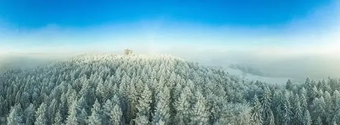 Framed Print : Lookout Tower at Slotwiny, Krynica, Poland in Winter Scenery Framed Print : Lookout Tower at Slotwiny, Krynica, Poland in Winter Scenery