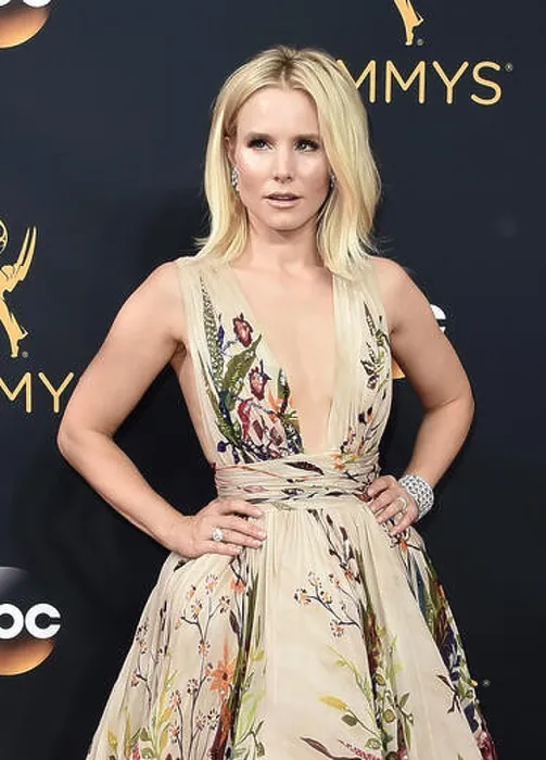 Framed Print : LOS ANGELES, CA - SEPTEMBER 18: Kristen Bell arrives at the 68th Emmy Awards at the Microsoft Theater on September 18 Framed Print : LOS ANGELES, CA - SEPTEMBER 18: Kristen Bell arrives at the 68th Emmy Awards at the Microsoft Theater on September 18