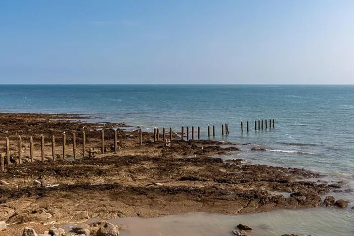 Framed Print : Low tide at Seaford beach on a sunny May day Framed Print : Low tide at Seaford beach on a sunny May day
