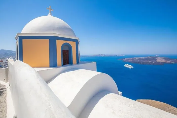 Framed Print : Luxury summer relaxation background. Summer vacation at Santorini, swimming pools, hot tubs looking out over the Caldera sea view of Santorini, Greece Framed Print : Luxury summer relaxation background. Summer vacation at Santorini, swimming pools, hot tubs looking out over the Caldera sea view of Santorini, Greece