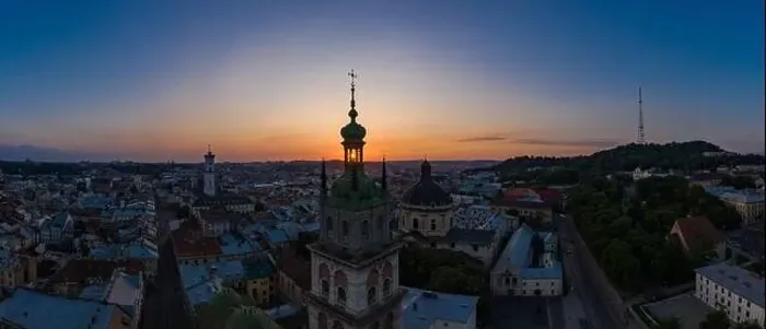 Framed Print : Lviv, Ukraine - 2020: Aerial view on Dominican Church and Dormition Church in Lviv, Ukraine from drone Framed Print : Lviv, Ukraine - 2020: Aerial view on Dominican Church and Dormition Church in Lviv, Ukraine from drone
