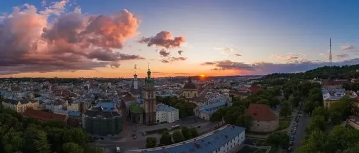 Framed Print : Lviv, Ukraine - August, 2020: Aerial view on Dominican Church and Dormition Church in Lviv, Ukraine from drone Framed Print : Lviv, Ukraine - August, 2020: Aerial view on Dominican Church and Dormition Church in Lviv, Ukraine from drone