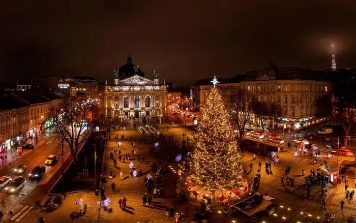 Framed Print : Lviv, Ukraine - December 19, 2020: Christmas tree near Opera House in Lviv, Ukraine. View from drone Framed Print : Lviv, Ukraine - December 19, 2020: Christmas tree near Opera House in Lviv, Ukraine. View from drone