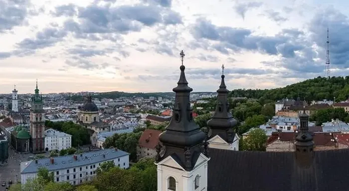 Framed Print : Lviv, Ukraine - May, 2021:Panoramic aerial view on Lviv from drone Framed Print : Lviv, Ukraine - May, 2021:Panoramic aerial view on Lviv from drone