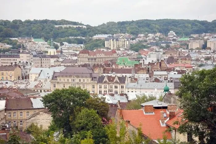 Framed Print : LVIV, UKRAINE - SEPTEMBER 11, 2022 Panorama view of the historical old city in Lviv Framed Print : LVIV, UKRAINE - SEPTEMBER 11, 2022 Panorama view of the historical old city in Lviv