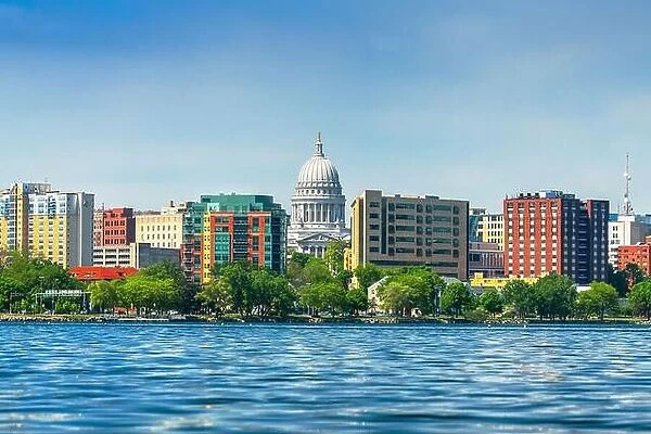 Madison, Wisconsin, USA downtown skyline on Lake Monona in the daytime