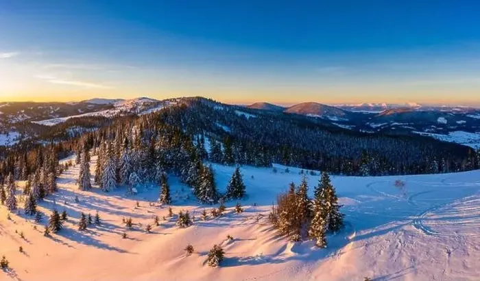 Framed Print : Magical winter panorama of beautiful snowy slopes Framed Print : Magical winter panorama of beautiful snowy slopes