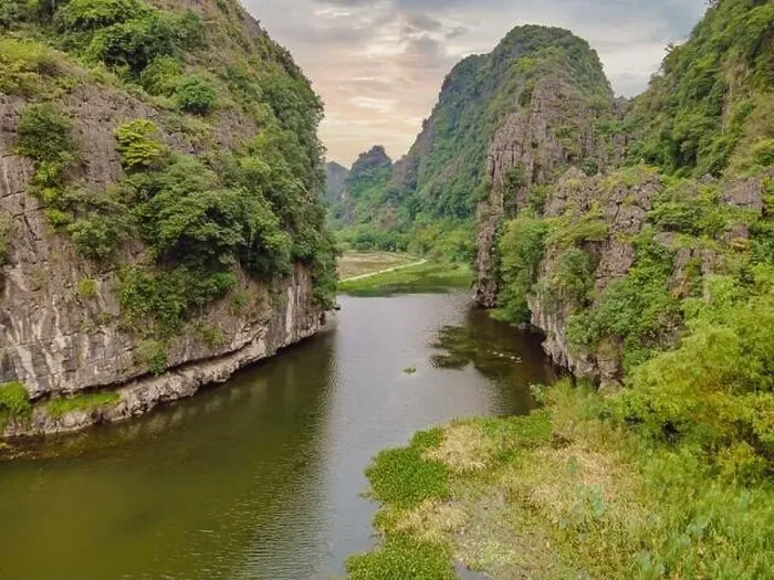 Framed Print : the majestic scenery on Ngo Dong river in Tam Coc Bich Dong view from drone in Ninh Binh province of Viet Nam Framed Print : the majestic scenery on Ngo Dong river in Tam Coc Bich Dong view from drone in Ninh Binh province of Viet Nam