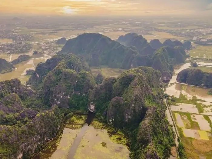 Framed Print : the majestic scenery on Ngo Dong river in Tam Coc Bich Dong view from drone in Ninh Binh province of Viet Nam Framed Print : the majestic scenery on Ngo Dong river in Tam Coc Bich Dong view from drone in Ninh Binh province of Viet Nam