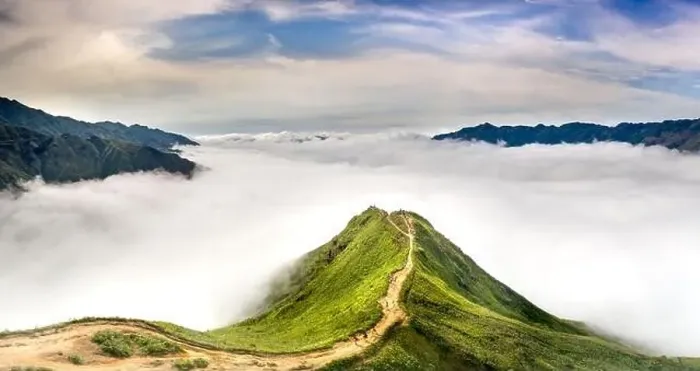 Framed Print : The majestic of Ta Xua mountain. This is a very famous tourist destination in Son La province. Viet Nam Framed Print : The majestic of Ta Xua mountain. This is a very famous tourist destination in Son La province. Viet Nam