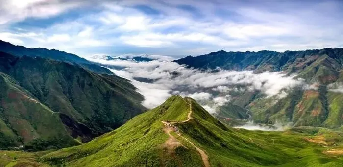 Framed Print : The majestic of Ta Xua mountain. This is a very famous tourist destination in Son La province. Viet Nam Framed Print : The majestic of Ta Xua mountain. This is a very famous tourist destination in Son La province. Viet Nam