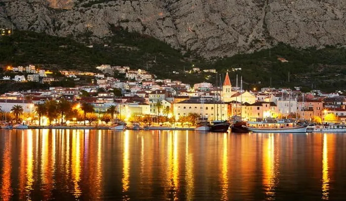 Framed Print : Makarska by night, Makarska Riviera - Croatia, Europe Framed Print : Makarska by night, Makarska Riviera - Croatia, Europe