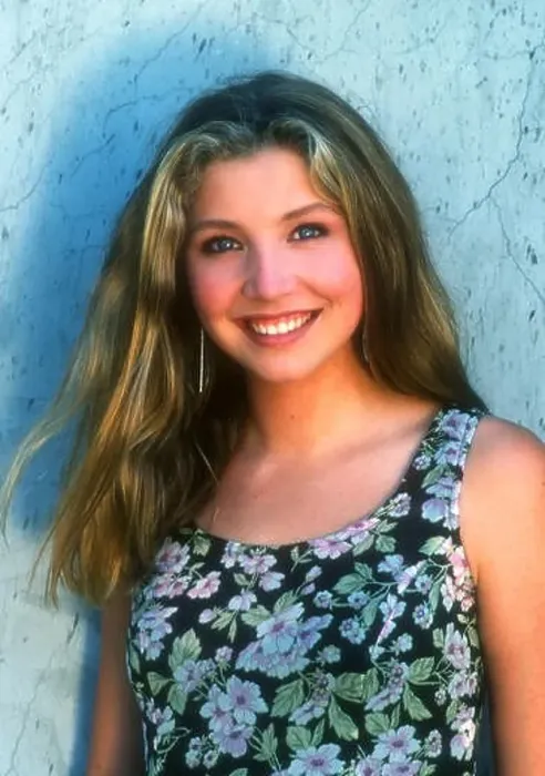 Framed Print : Malibu, California, USA 27th September 1994 (Exclusive) Actress Sarah Chalke poses at a photo shoot on September 27 Framed Print : Malibu, California, USA 27th September 1994 (Exclusive) Actress Sarah Chalke poses at a photo shoot on September 27