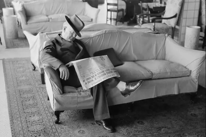 Framed Print : Man Falling Asleep while Reading Newspaper in Hotel Lobby, Taylor, Texas, Russell Lee, November 1939