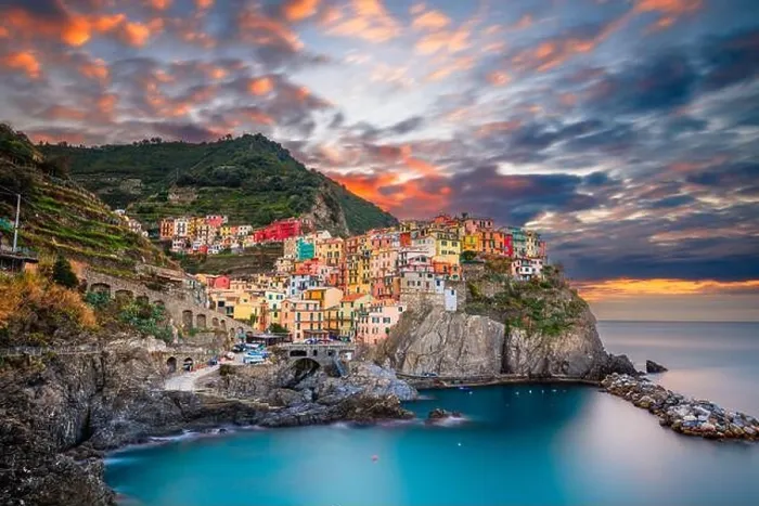 Framed Print : Manarola, La Spezia, Italy coastal view in Cinque Terre at dawn Framed Print : Manarola, La Spezia, Italy coastal view in Cinque Terre at dawn