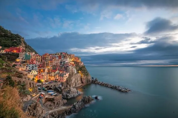 Framed Print : Manarola, La Spezia, Italy coastal view in Cinque Terre at dawn Framed Print : Manarola, La Spezia, Italy coastal view in Cinque Terre at dawn