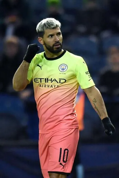 Framed Print : Manchester City's Sergio Aguero celebrates scoring his side's first goal of the game Framed Print : Manchester City's Sergio Aguero celebrates scoring his side's first goal of the game