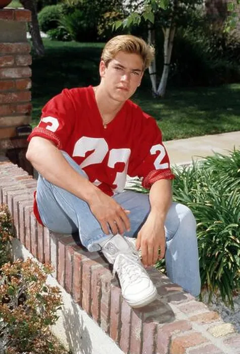 Framed Print : Mark-Paul Gosselaar Circa 1990's Credit: Ralph Dominguez / MediaPunch