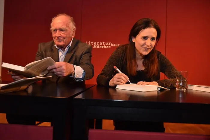 Framed Print : Martin Walser and his co-author Thekla Chabbi at a signing session in the Literaturhaus in Munich Framed Print : Martin Walser and his co-author Thekla Chabbi at a signing session in the Literaturhaus in Munich