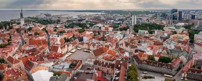 Framed Print : Medieval Tallinn, aerial view on the bright Framed Print : Medieval Tallinn, aerial view on the bright