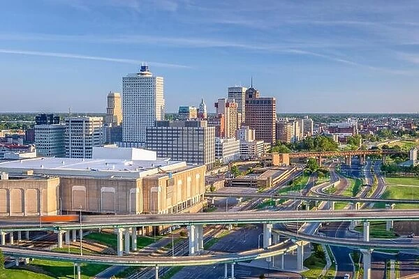 Memphis, Tennessee, USA downtown skyline