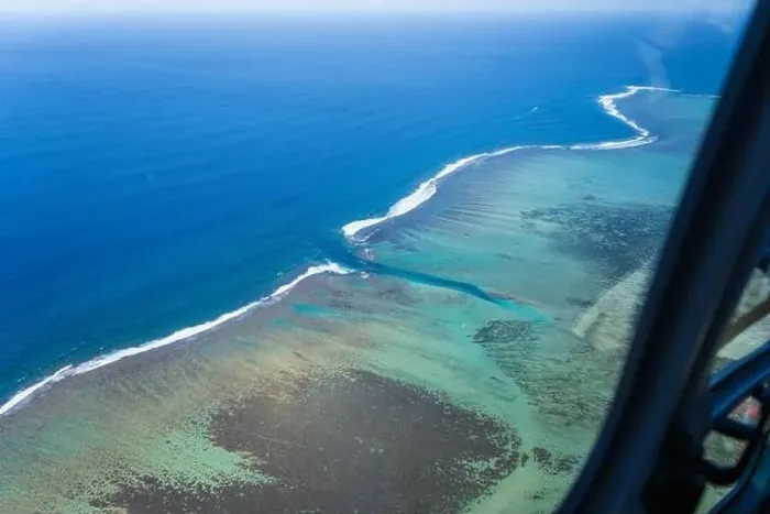 Framed Print : A mesmerizing aerial view of Mauritius's iconic underwater waterfalls