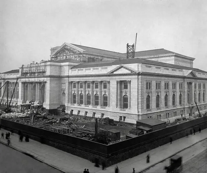 Framed Print : Metropolitan (New York Public) Library, New York City 1907 Framed Print : Metropolitan (New York Public) Library, New York City 1907