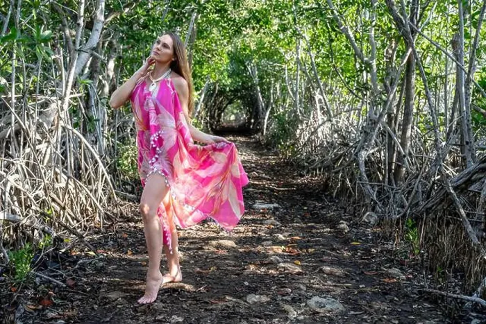 Framed Print : Mexican Mangrove Marvel: Stunning Model's Vacation Pose in Central Mexico's Natural Beauty Framed Print : Mexican Mangrove Marvel: Stunning Model's Vacation Pose in Central Mexico's Natural Beauty