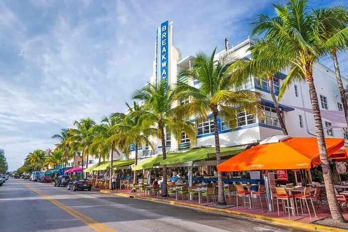 Framed Print : MIAMI, FLORIDA - JANUARY 6, 2014: Ocean Drive at the Breakers Hotel in Miami Beach Framed Print : MIAMI, FLORIDA - JANUARY 6, 2014: Ocean Drive at the Breakers Hotel in Miami Beach