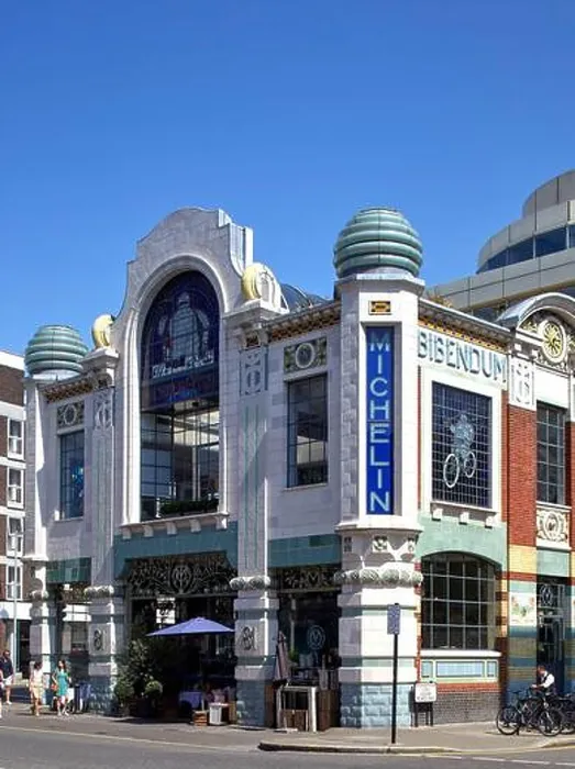 Framed Print : Michelin House (1911) London. London cityscape, streets and facades, London, United Kingdom. Architect: Various, 2020 Framed Print : Michelin House (1911) London. London cityscape, streets and facades, London, United Kingdom. Architect: Various, 2020
