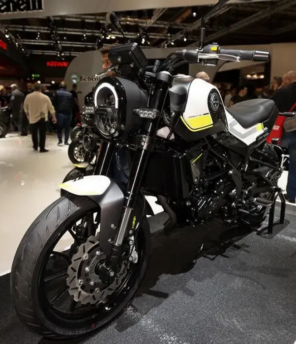 Framed Print : MILAN, ITALY – NOV 08, 2018: Benelli Leoncino 250 at EICMA Motorbike show Framed Print : MILAN, ITALY – NOV 08, 2018: Benelli Leoncino 250 at EICMA Motorbike show