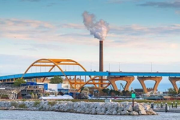 Milawuakee, Wisconsin, USA at Hoan Bridge and Lake Michigan