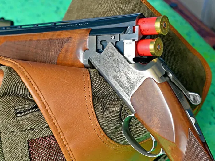 Framed Print : Miroku 12 bore shotgun and catridges Framed Print : Miroku 12 bore shotgun and catridges