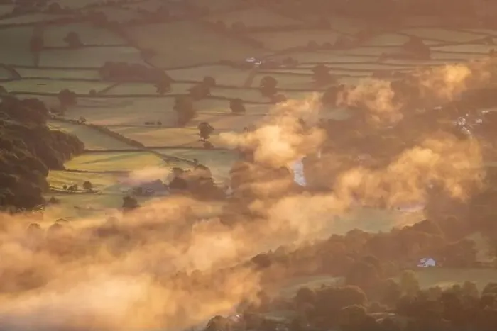 Framed Print : Mist floating over the Usk Valley at dawn, Brecon Beacons National Park, Powys, Wales, United Kingdom, Europe