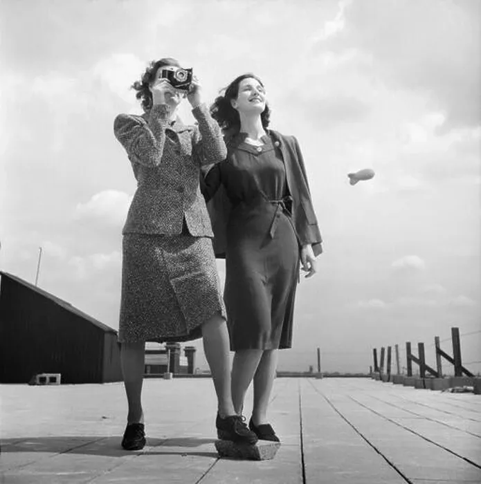 Framed Print : Two models on a rooftop in Bloomsbury Framed Print : Two models on a rooftop in Bloomsbury