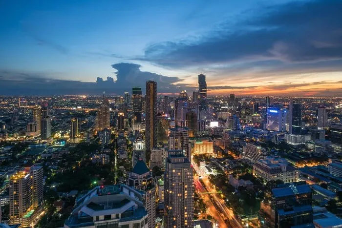 Framed Print : Modern building in Bangkok business district at Bangkok city with skyline at twilight, Thailand Framed Print : Modern building in Bangkok business district at Bangkok city with skyline at twilight, Thailand