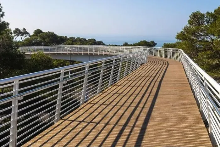 Framed Print : A modern pedestrian bridge over the highway from the Technion University to the nature reserve Framed Print : A modern pedestrian bridge over the highway from the Technion University to the nature reserve