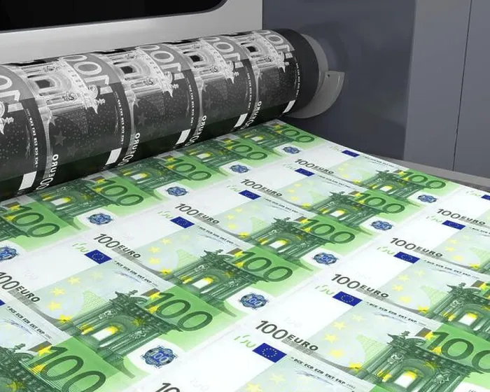 Framed Print : Money Printing 100 Euro Banknotes Framed Print : Money Printing 100 Euro Banknotes