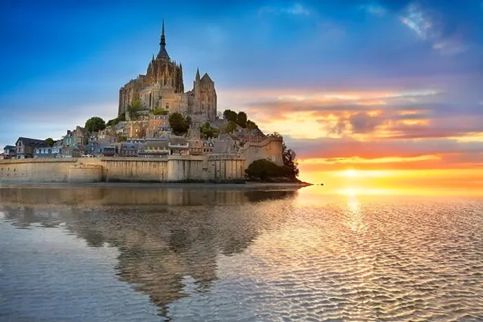 Framed Print : Mont Saint Michel, Normandy, France Framed Print : Mont Saint Michel, Normandy, France